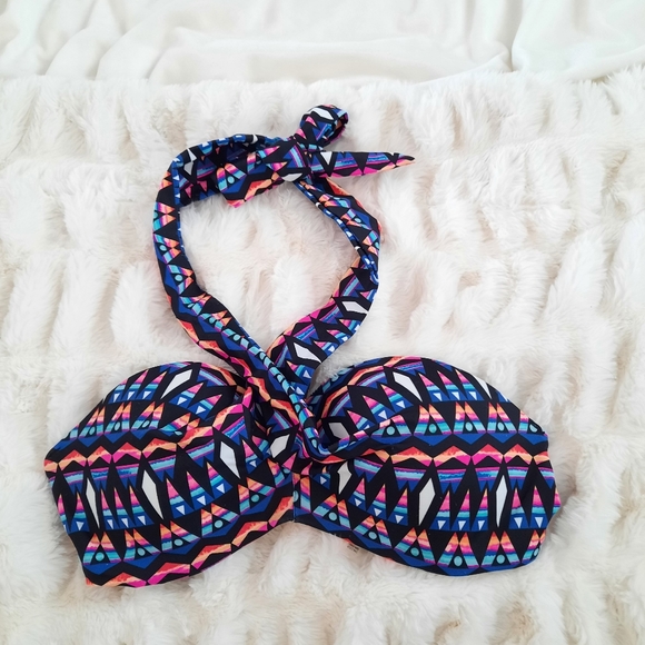 Pink Victoria Secret Bikini Top - Picture 2 of 4